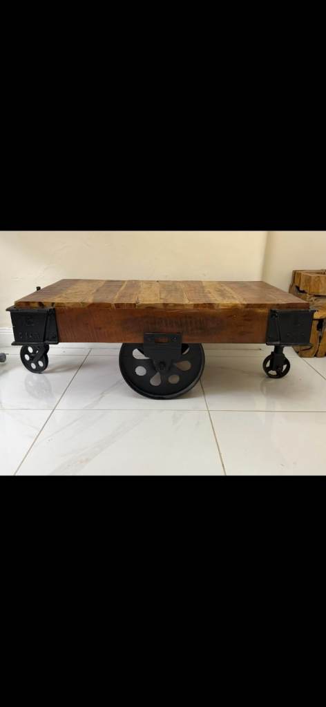 Industrial Style Wooden Coffee Table on Wheels – Great Condition