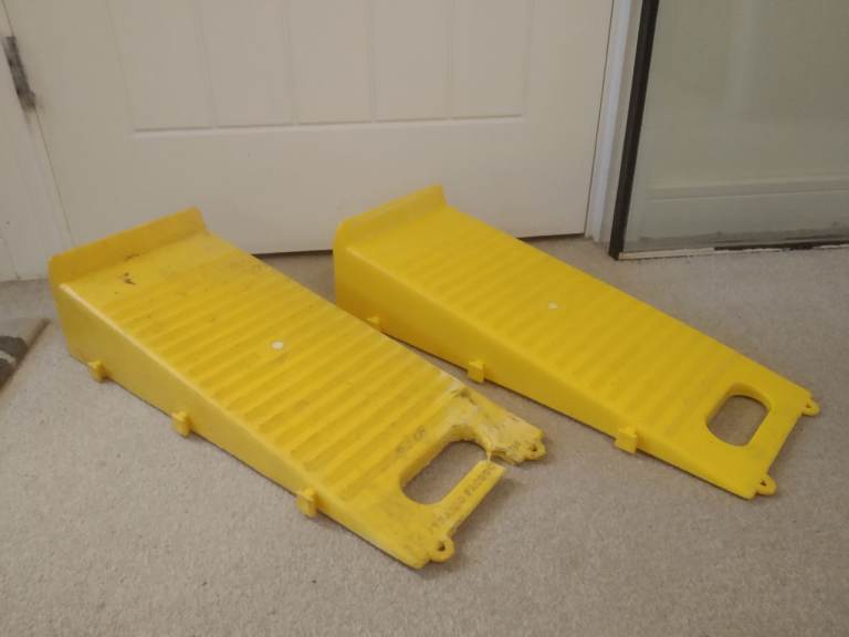 Levelling Chocs / Ramps