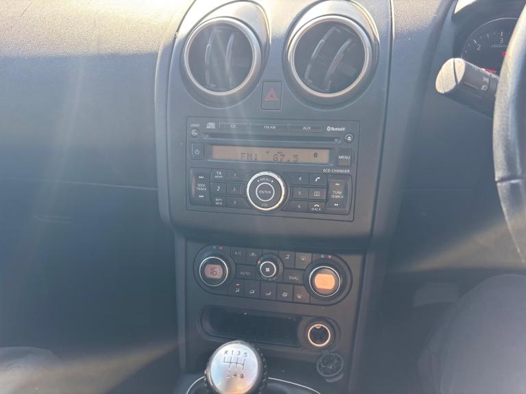 2010 Nissan Qashqai 1.5 dCi Acenta 5dr HATCHBACK Diesel Manual