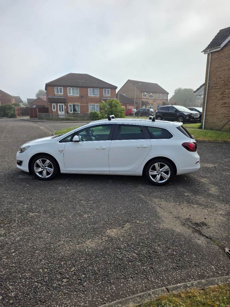 Vauxhall, ASTRA, Estate, 2013, Manual, 1598 (cc), 5 doors