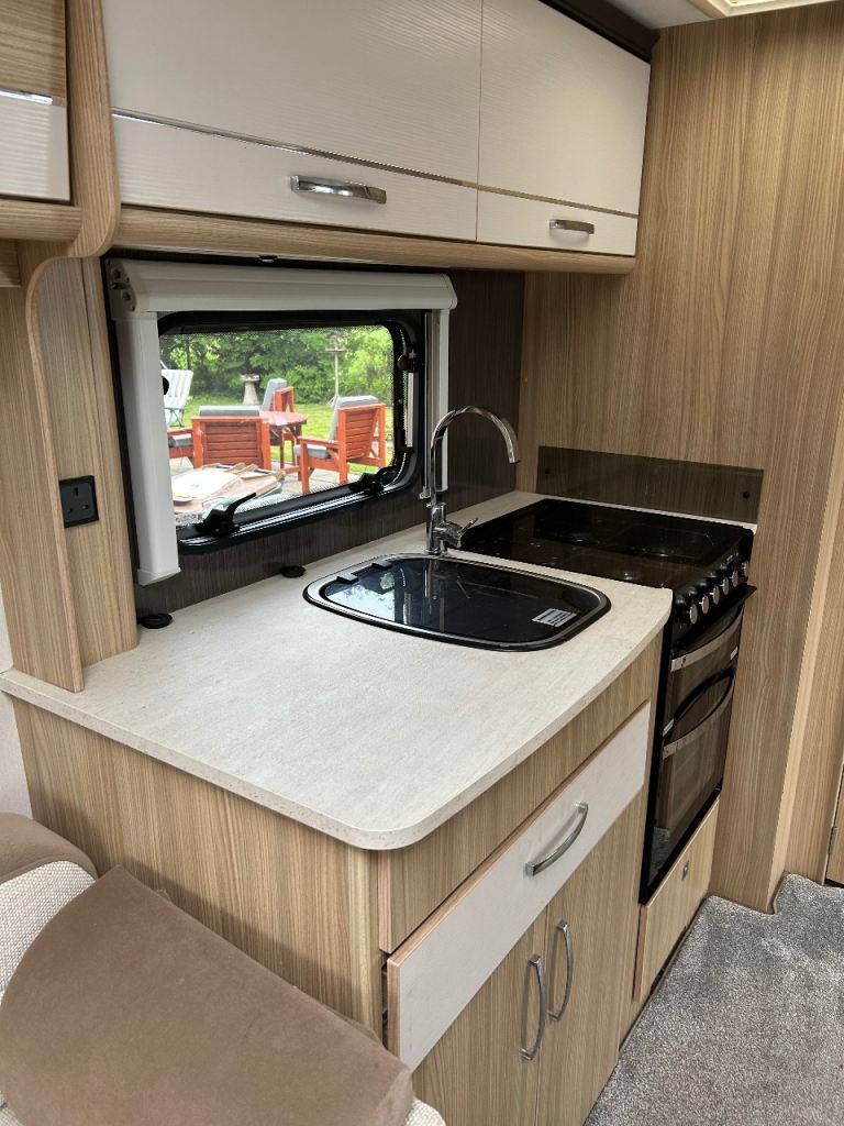 Coachman highlander caravan 