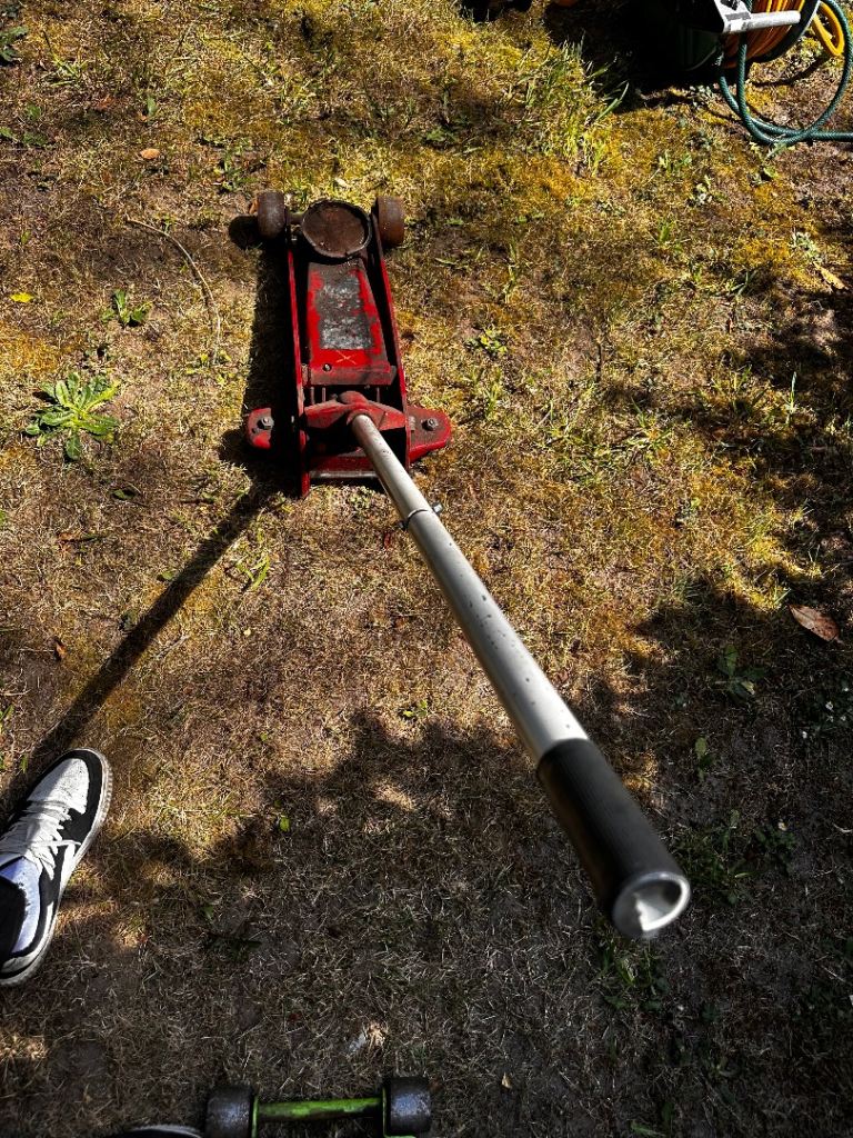trolley car  jacks