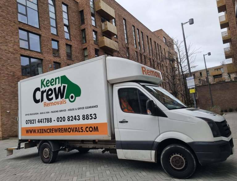 NEWHAM LONDON HOUSE MOVE DELIVERY SERVICE - MOVERS AND PACKERS - STUDENT MOVE -  VAN AND MAN - E6