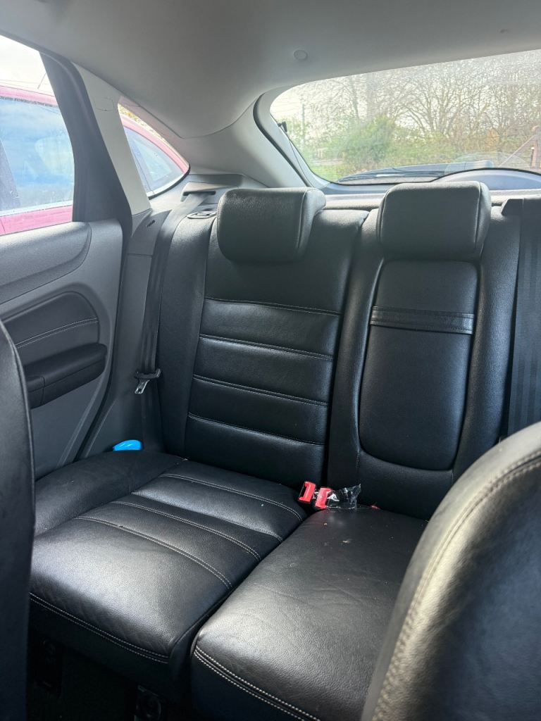 CAR DOES NOT DRIVE SPARES AND REPAIRS 