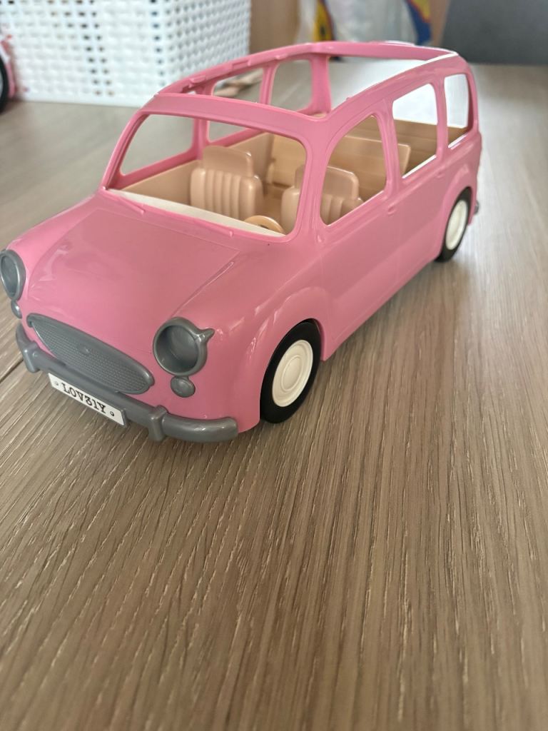 Sylvanian picnic car