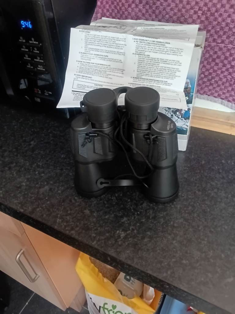 Black Binoculars – As Good As New, with instructions