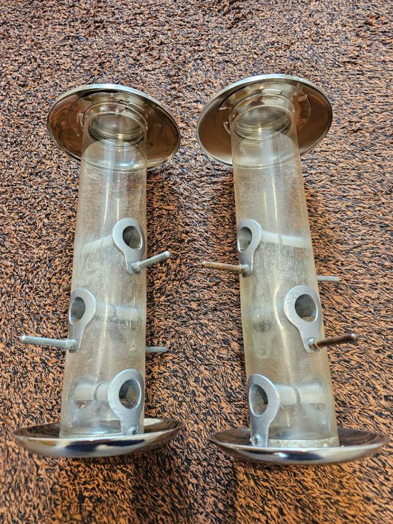 Bird Feeders 