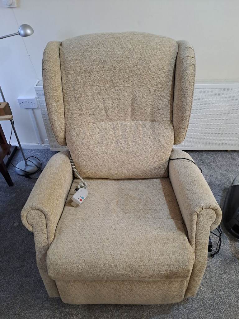 Sherbourne Rise and Recline Chair - Royale - extra large size for weight up to 25 stone 