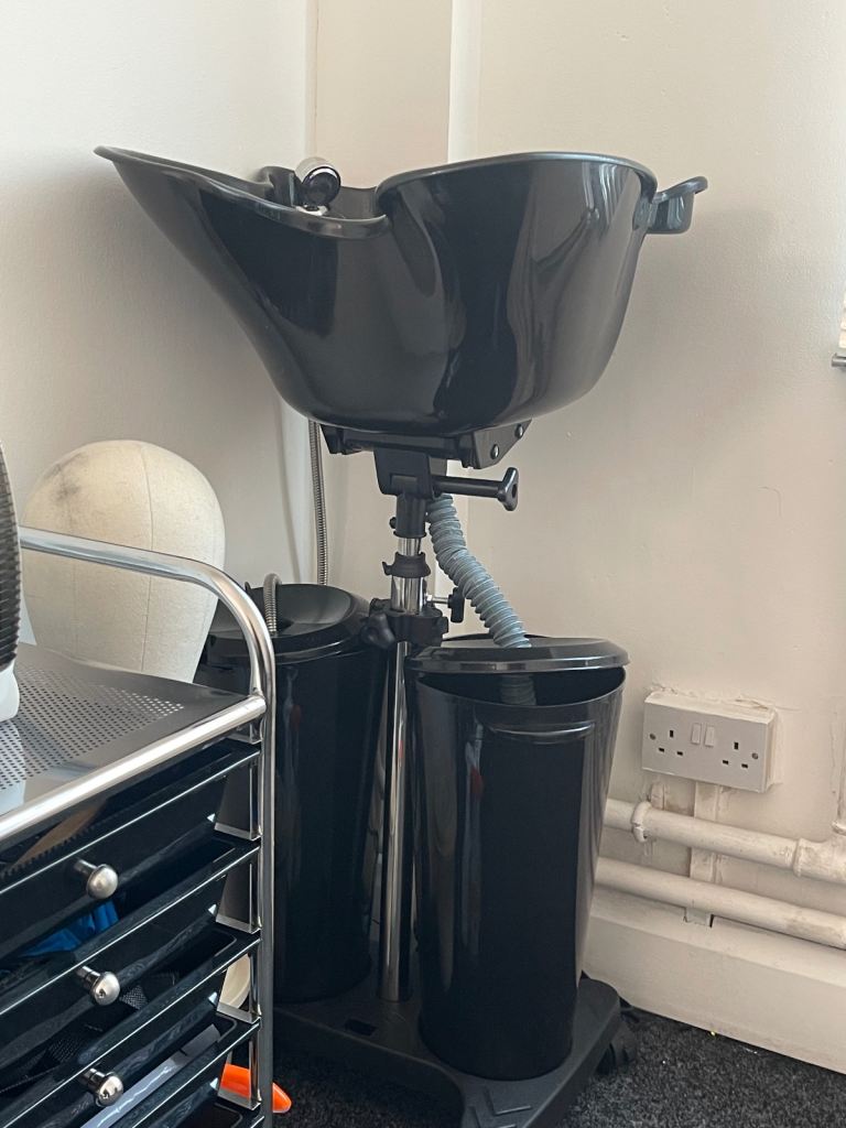 Portable Hair Wash Basin - Black, Good Condition