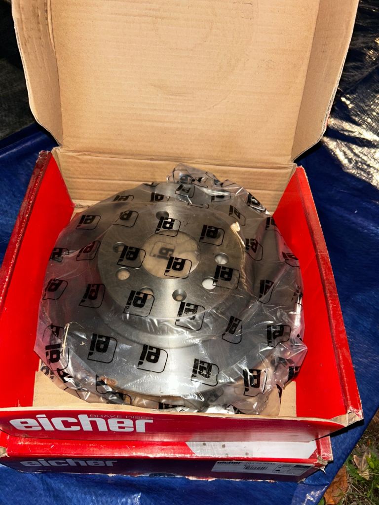 New Vauxhall Brake discs and pads Full set