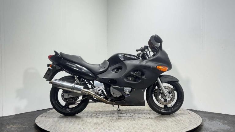 Suzuki GSX GSX750F 2000 31K SPARES OR REPAIR PROJECT BIKE 750CC SPORTS TOURER