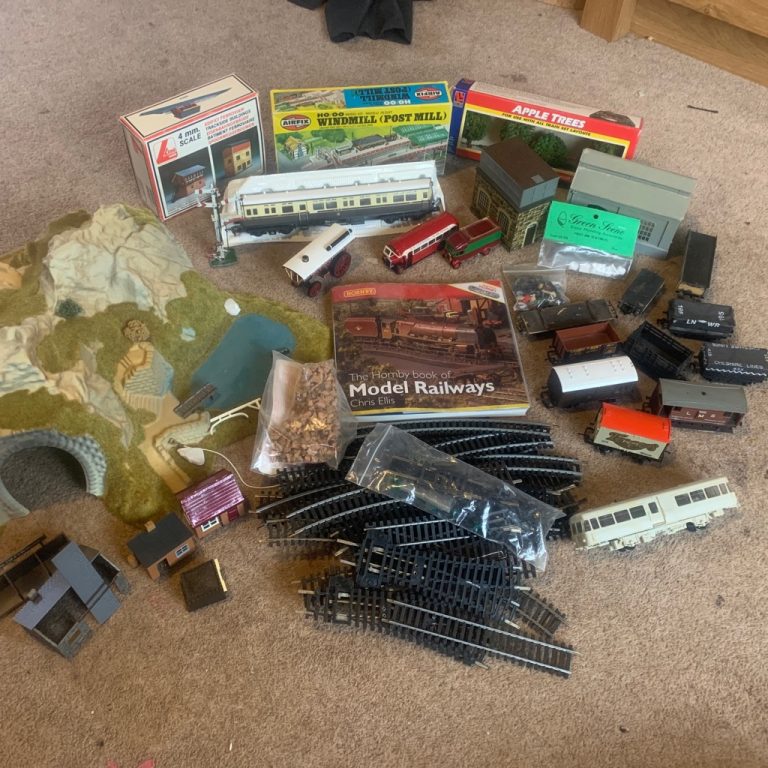 Hornby Job Lot Track Wagons Tunnel And Buildings