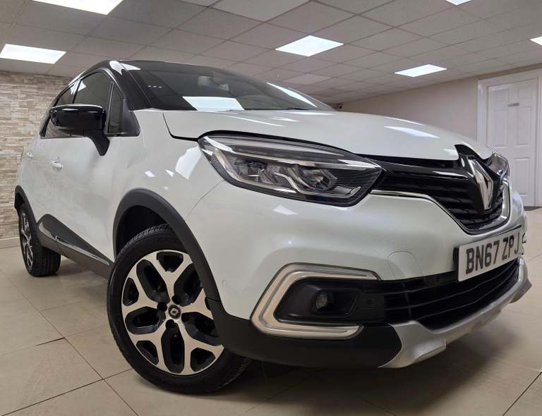 RENAULT CAPTUR 1.2 Signature X Nav TCe White Petrol 2017 WARRANTY 12 MONTHS MOT