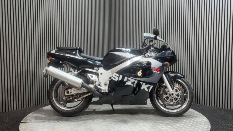 Suzuki GSXR 600 1999 SRAD GOOD RUNNING PROJECT BIKE 600CC SPORT