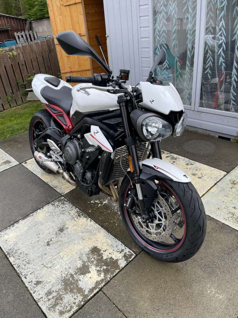 Triumph, STREET Triple R Low, 2018, 765 (cc) 
