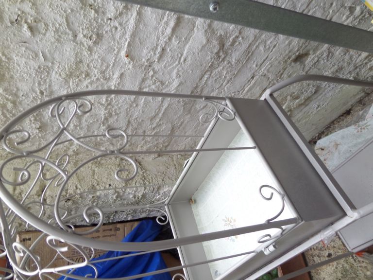 Fancy Metal Plant Stand