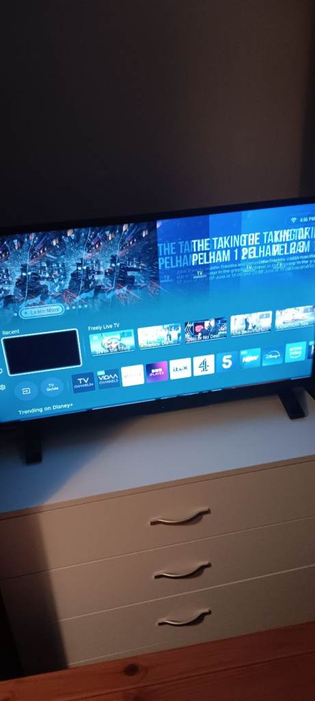 32 inch Toshiba Freely TV