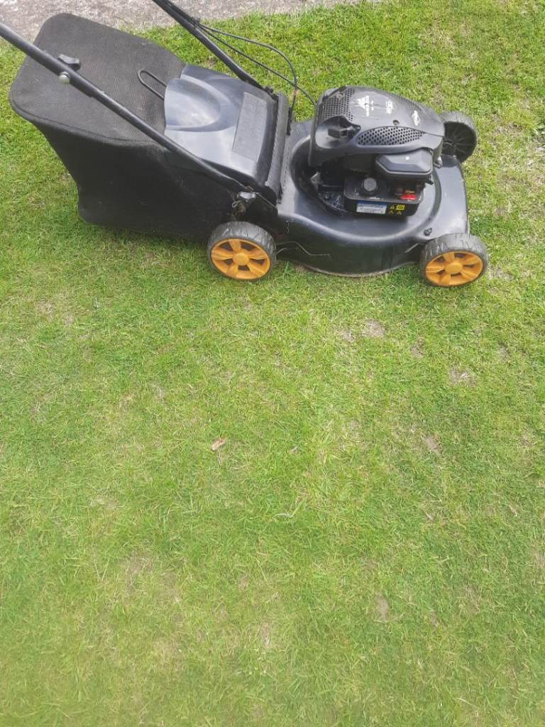 McCulloch Self-Propelled Petrol Lawnmower 500 Series