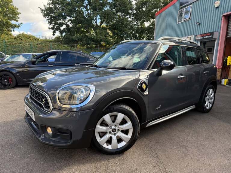 MINI Countryman 1.5 7.6kWh Cooper SE Auto ALL4 Euro 6 (s/s) 5dr Petrol/Electric Hybrid Automatic
