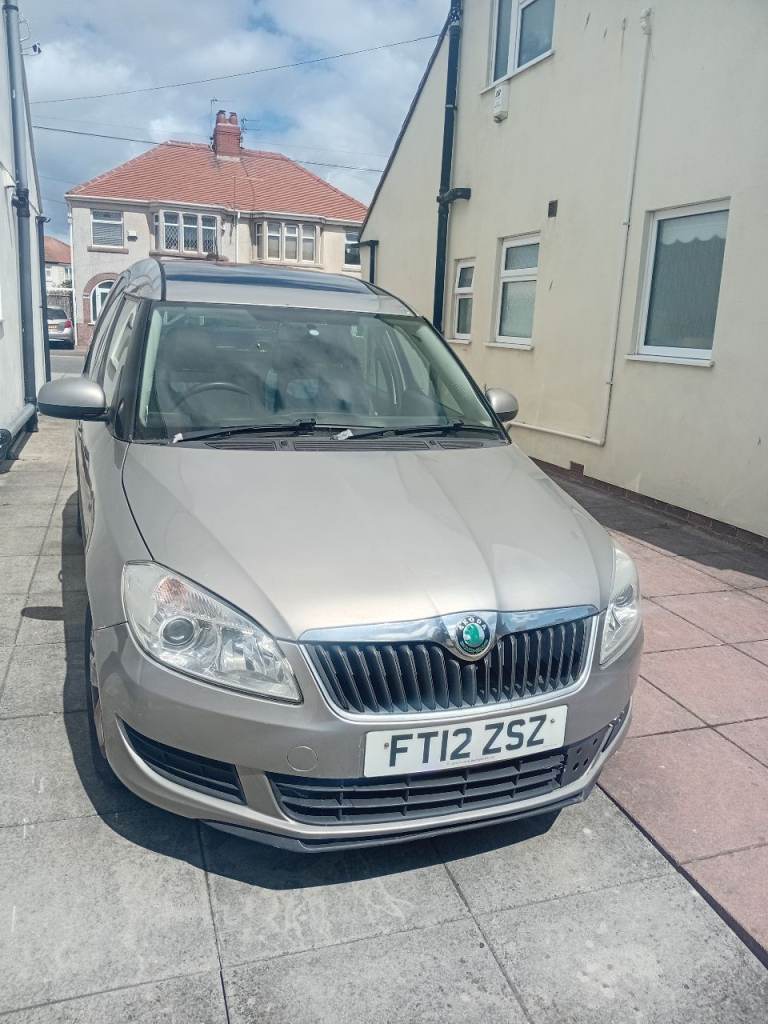 Skoda, ROOMSTER, MPV, 2012, Manual, 1598 (cc), 5 doors