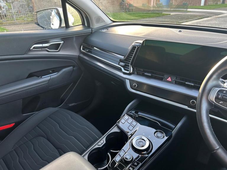 2022 Kia Sportage 1.6T GDi HEV 4 5dr Auto ESTATE PETROL/ELECTRIC Automatic