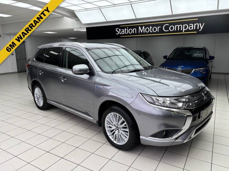 2018 Mitsubishi Outlander 2.4h TwinMotor 13.8kWh Juro SUV 5dr Petrol Plug-in Hybrid CVT 4WD Euro ...