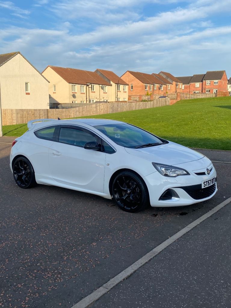 Vauxhall, ASTRA GTC VXR, Hatchback, 2013, Manual, 1998 (cc), 3 doors
