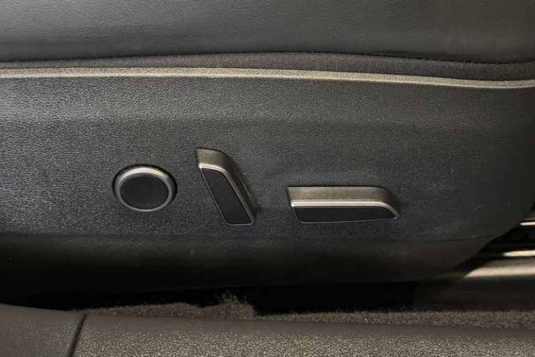 2021 Tesla Model 3 Long Range AWD 4dr Auto SALOON ELECTRIC Automatic