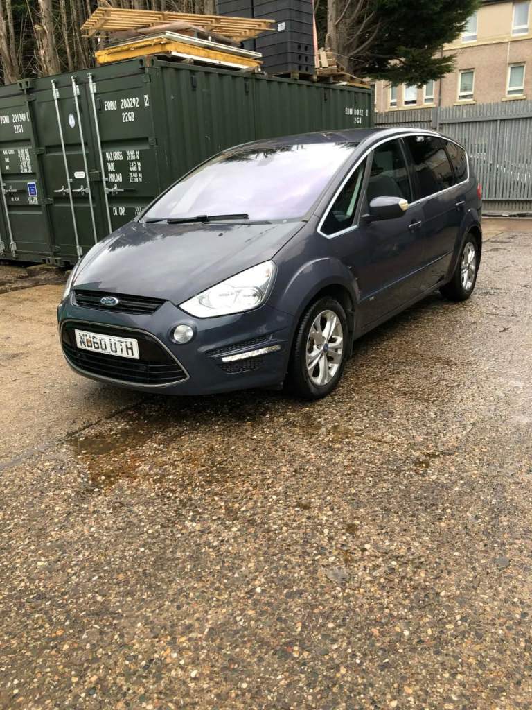 Ford s-max titanium