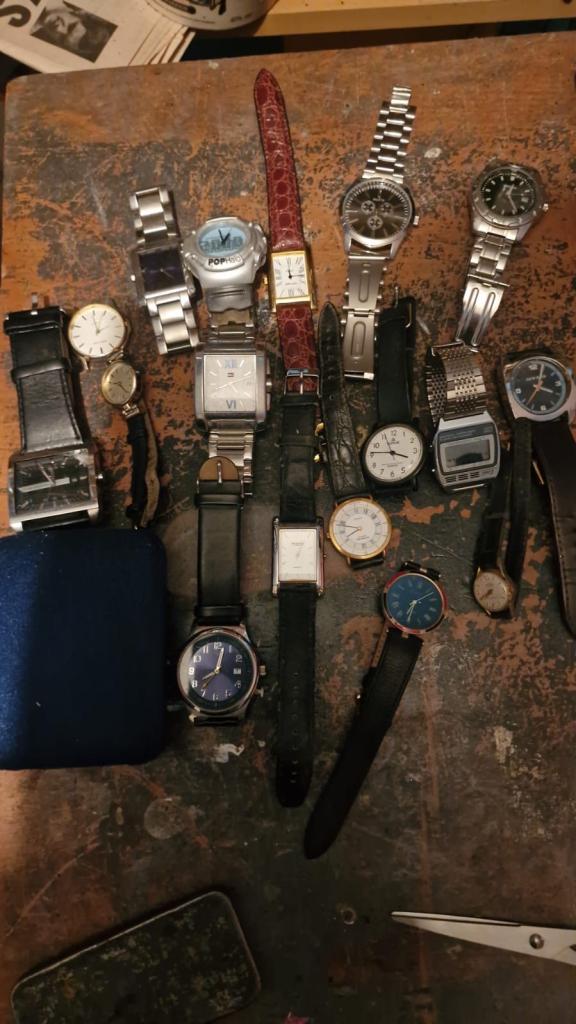 Large collection of various Vintage watches. Job Lot. No cherry pickers please