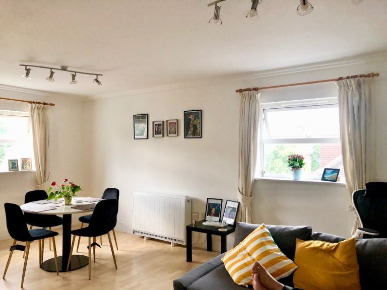 2 beds two bathroom flat to rent NW4