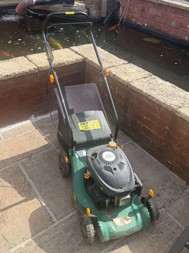 Petrol Lawn Mower with Grass Box – Good Condition