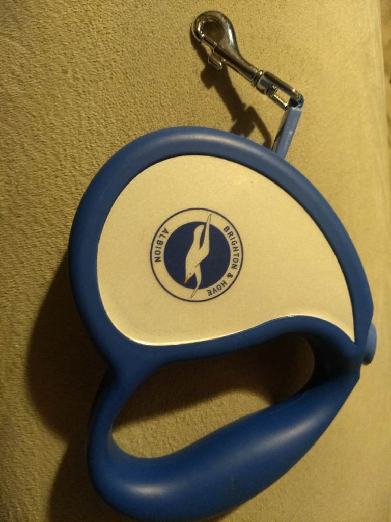 Brighton and Hove Albion retractable Dog lead. 3 metres.