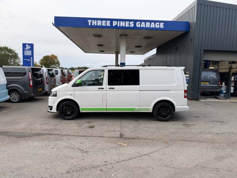 Volkswagen Transporter 2.0 TDI 102PS L2 Kombi Crew Cab Fantastic Spec No Vat