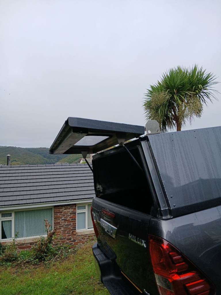 Hilux canopy 