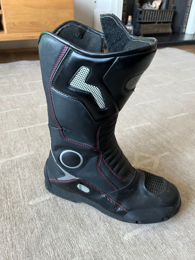 Motorcycle boots 
