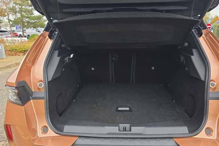 2025 Vauxhall Grandland 1.2 Hybrid [136] Ultimate 5dr e-DCT6 [Pan Roof] HATCHBACK PETROL Automatic