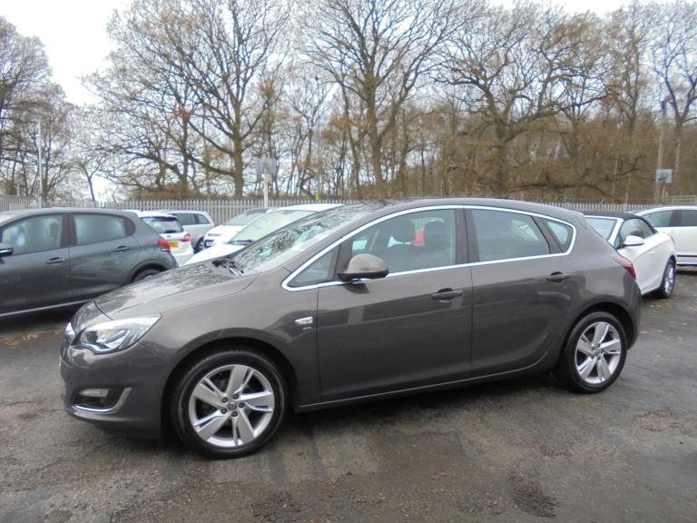 2013 Vauxhall Astra 1.4i 16V SRi 5dr HATCHBACK Petrol Manual