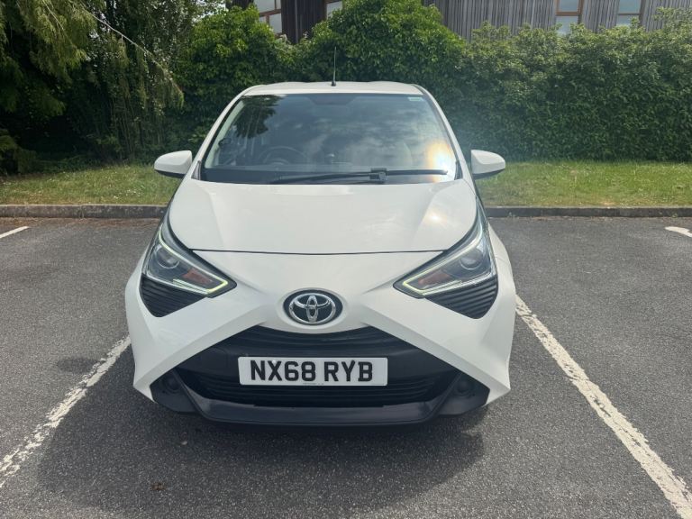 Toyota, AYGO, Hatchback, 2018, Manual, 998 (cc), 5 doors