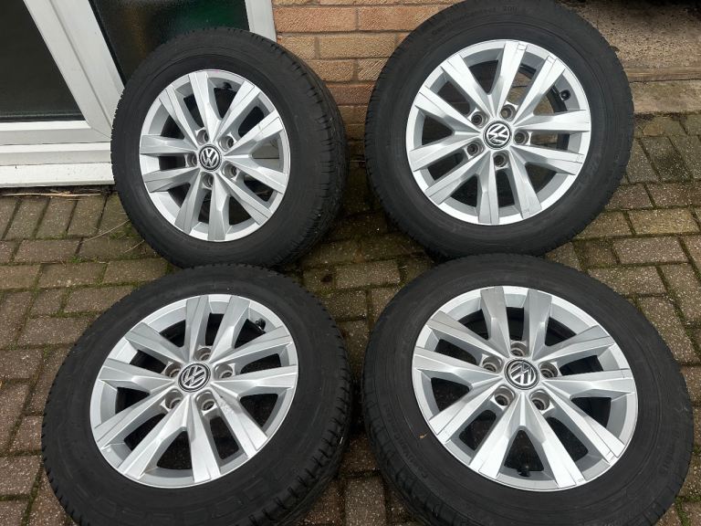VW Transporter T5 T6 genuine Highline alloy wheels & tyres x 4