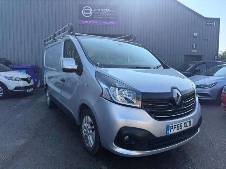 Renault Trafic 1.6 dCi 27 Sport Nav SWB Standard Roof Euro 6 5dr Diesel Manual