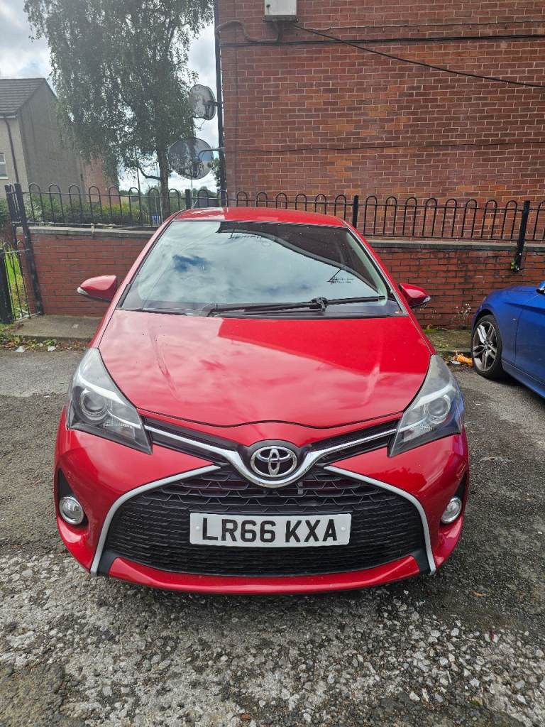 Toyota, YARIS, Hatchback, 2016, Manual, 1329 (cc), 5 doors