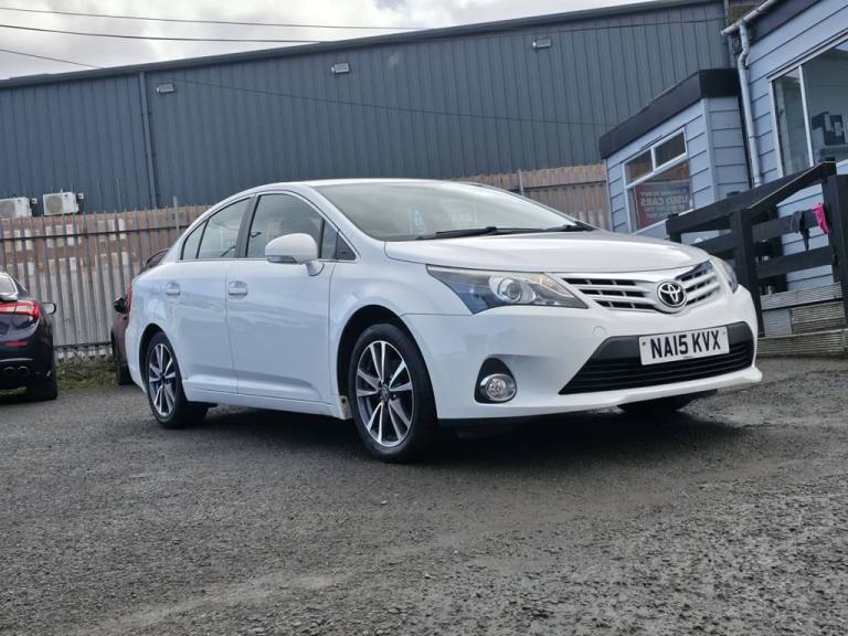 2015 Toyota Avensis 2.0 D-4D Icon Business Edition Saloon 4dr Diesel Manual Euro 5 (126 ps) Saloo...