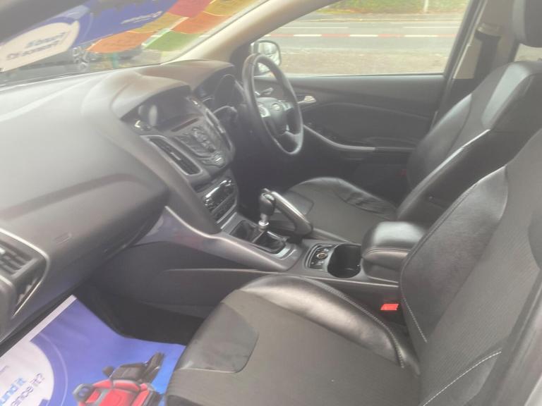 2011 Ford Focus 1.6T EcoBoost Titanium X Euro 5 (s/s) 5dr HATCHBACK Petrol Manual