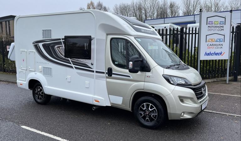 Swift Champagne 604C Automatic | 3500kg | Under 6m length | 