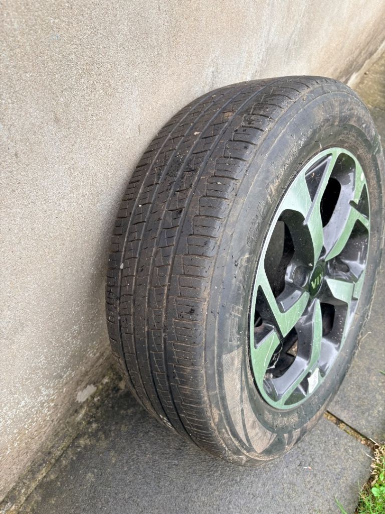 Kia sportage spare wheel 