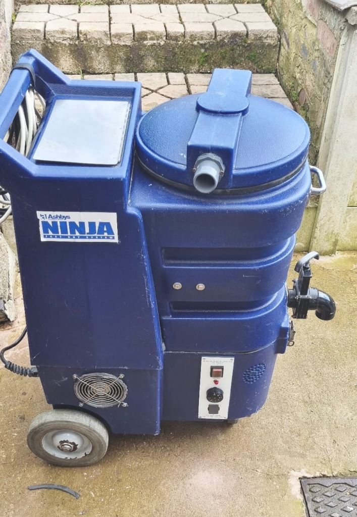 Carpet Cleaning Machine 