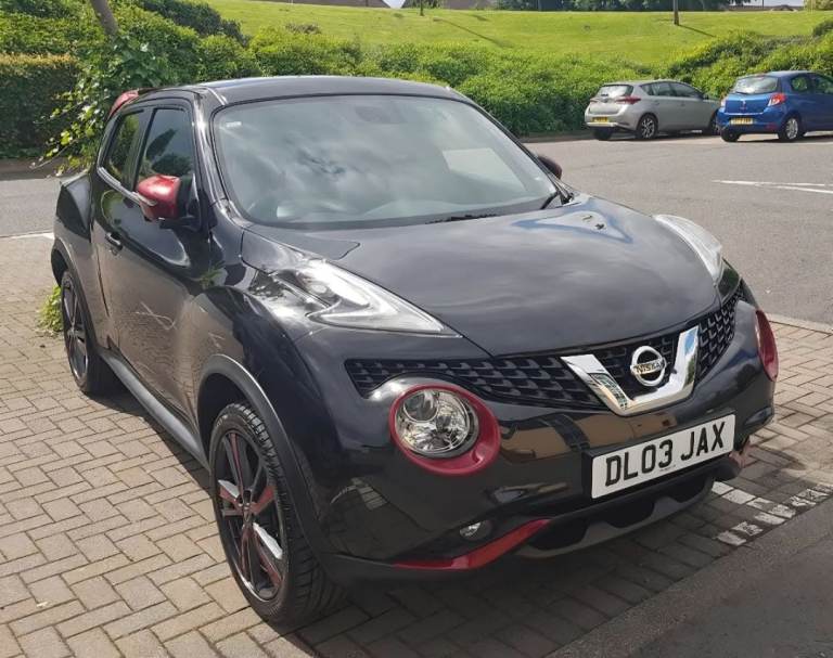 Nissan Juke Tekna DIG-T 2016 Black & Red 
