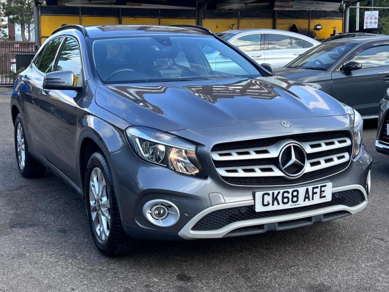 Mercedes-Benz GLA 1.6 GLA200 SE (Executive) 7G-DCT Euro 6 (s/s) 5dr Petrol Automatic