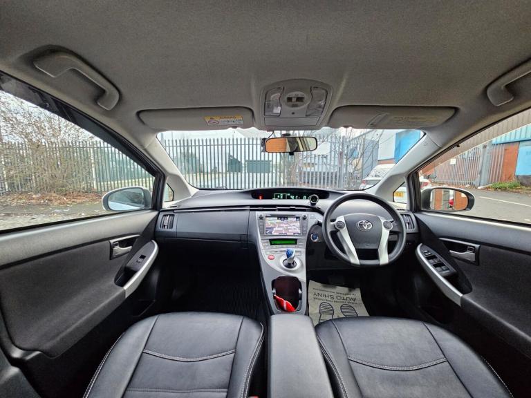 2015 Toyota Prius 1.8 Hybrid Automatic 5dr 5 Seats Hatchback Petrol/Electric Hybrid Automatic